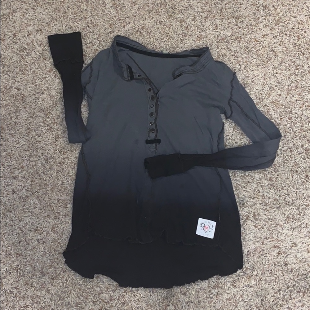 Quarter button long sleeve